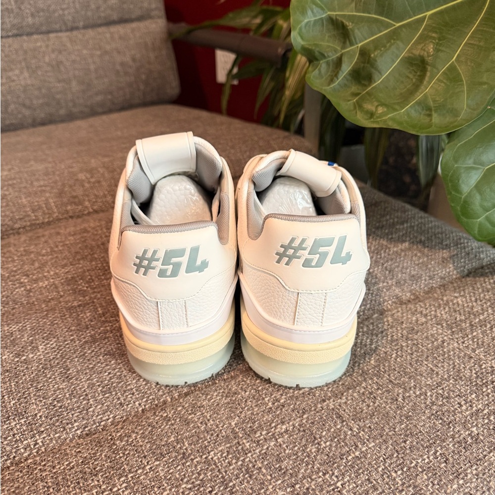 Louis Vuitton Men's White Sneakers - Picture 3 of 5